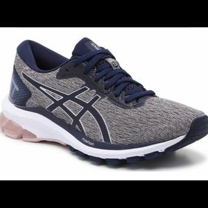 Women’s ASICS GT1000 9